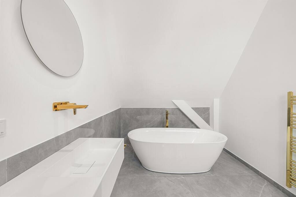 Designer Penthouse With Balcony Apartamento Viena Exterior foto